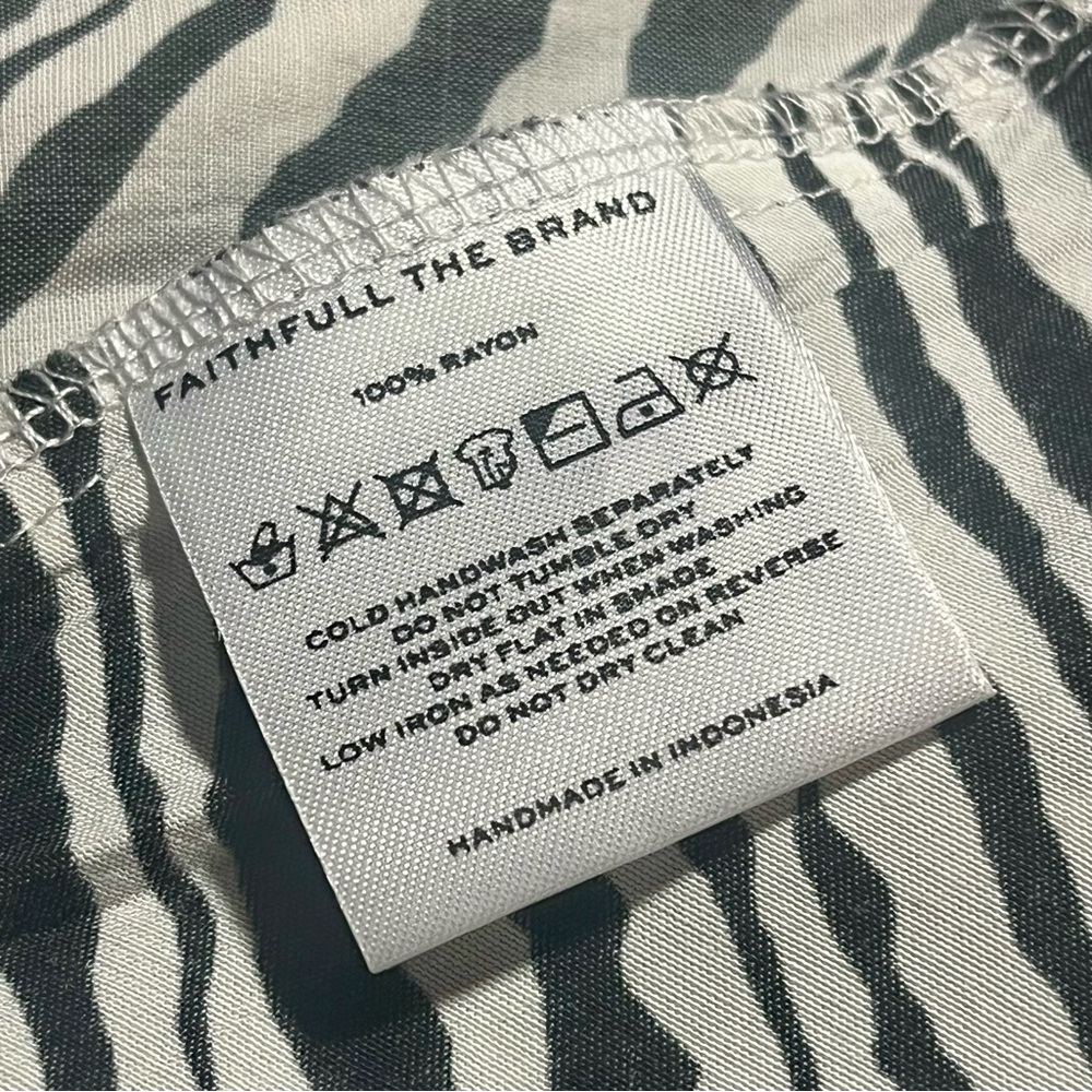 NWT Faithful the Brand Monochrome Zebra Pattern Dress - Picture 8 of 10